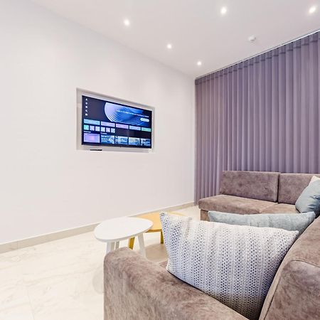 Kima Premium Apartments Pefkochori Bagian luar foto