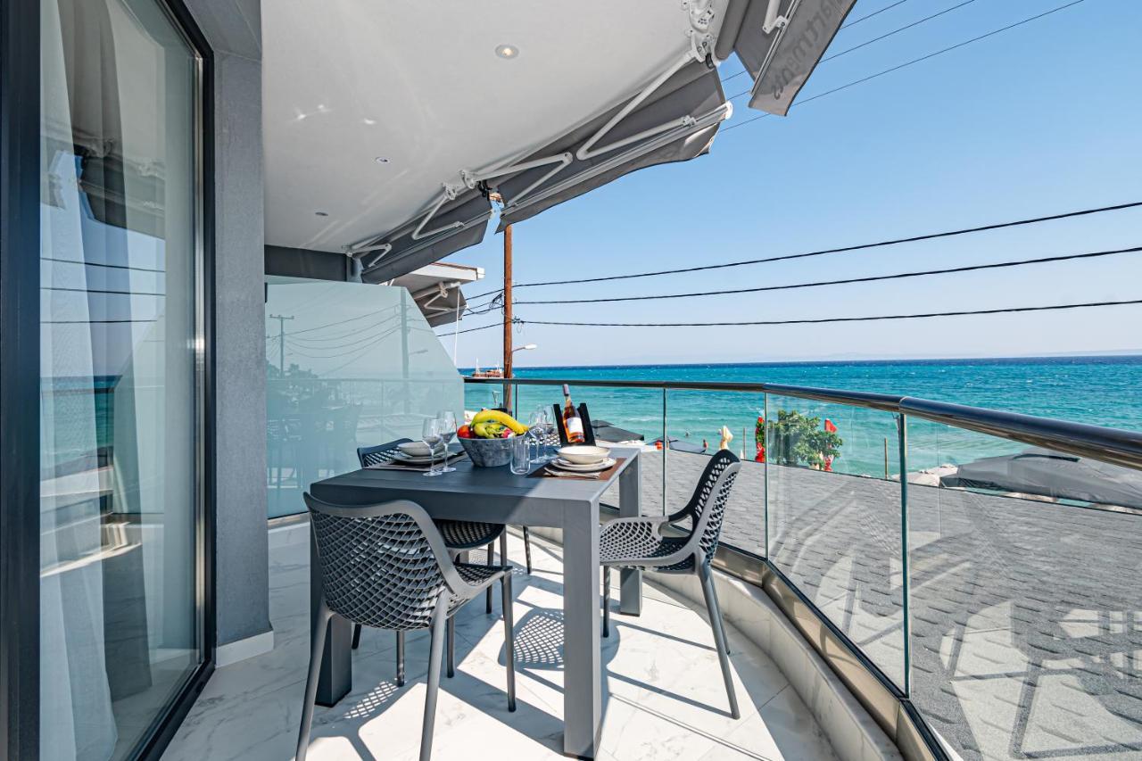 Kima Premium Apartments Pefkochori Bagian luar foto