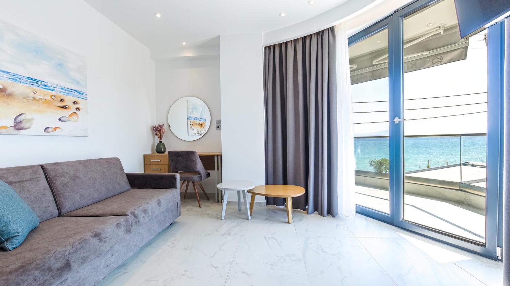 Kima Premium Apartments Pefkochori Bagian luar foto